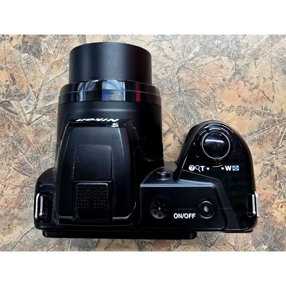 Nikon COOLPIX L105 12.1 MPX Point And Shoot Digital Camera - Picture 8 of 8